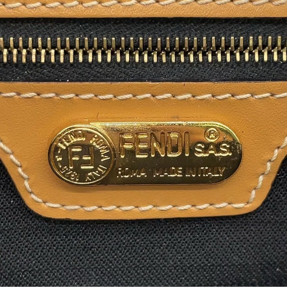 Auth Fendi  Pequin Striped Canvas × Leather Beige Shoulder Bag - Picture 14 of 16